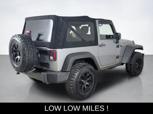 Used 2016 Jeep Wrangler Sport AWD/4WD image 4