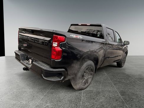 New 2026 Chevrolet Silverado 1500 Custom w/ LPO, Dark Essentials Package image 5