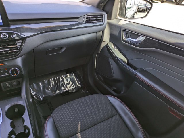 Used 2024 Ford Escape ST-Line FWD image 17