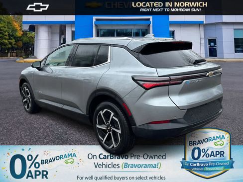 New 2026 Chevrolet Equinox EV LT image 8