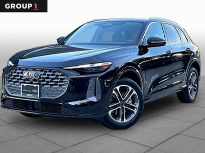 Used 2025 Audi Q5 Premium w/ Convenience Package