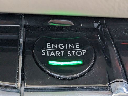 Certified 2023 Lincoln Nautilus Reserve w/ Equipment Group 202A image 32