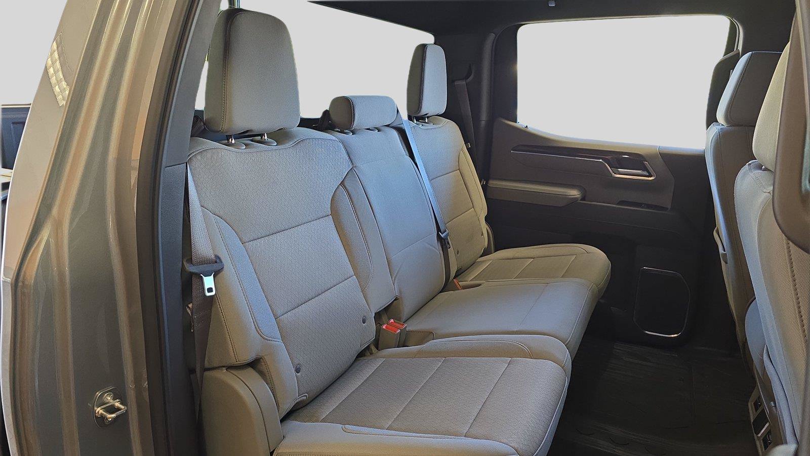 Used 2024 GMC Sierra 1500 SLE w/ LPO, GMC Protection Package AWD/4WD image 14