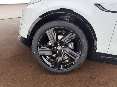 New 2026 Land Rover Discovery Dynamic SE AWD/4WD image 9