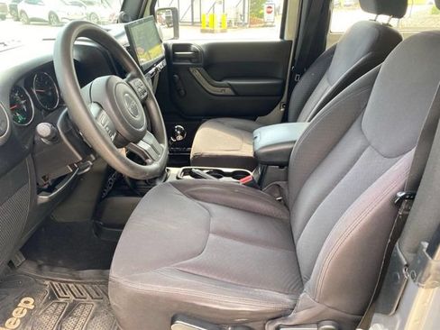 Used 2013 Jeep Wrangler Sport AWD/4WD image 13