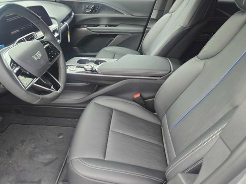 New 2026 Cadillac Lyriq Luxury RWD image 20