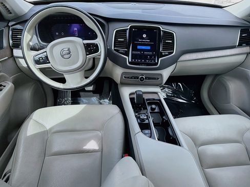 Used 2023 Volvo XC90 B6 Plus AWD/4WD image 16