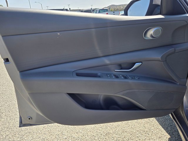 Used 2024 Hyundai Elantra SEL FWD image 9