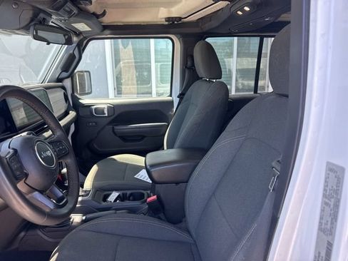 Used 2024 Jeep Wrangler Unlimited Sport AWD/4WD image 9