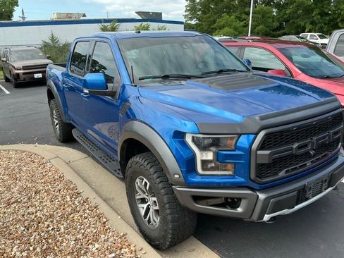 Used 2018 Ford F150 Raptor w/ Equipment Group 802A Luxury AWD/4WD image 3