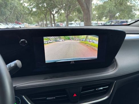 Used 2025 Buick Encore GX Preferred FWD image 43