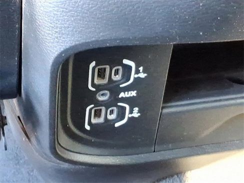 Used 2022 RAM 3500 Tradesman image 10