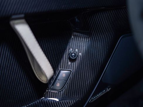Used 2020 Lamborghini Aventador SVJ AWD/4WD image 37