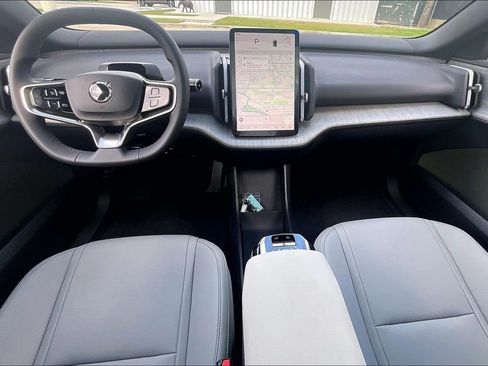 New 2026 Volvo EX30 Plus w/ Protection Package Premier AWD/4WD image 9