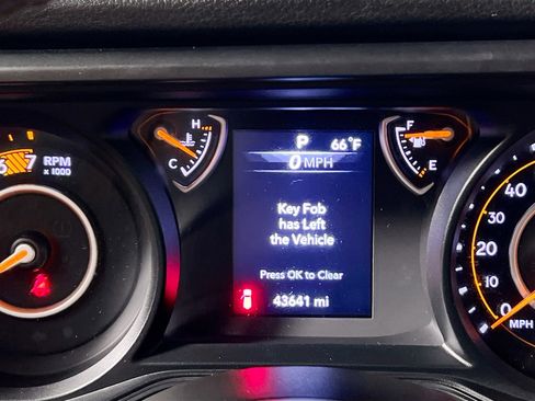 Used 2024 Jeep Wrangler Sport S image 22