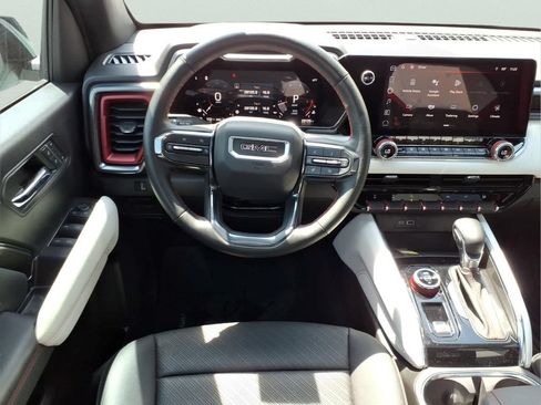 Used 2024 GMC Canyon AT4X AWD/4WD image 15