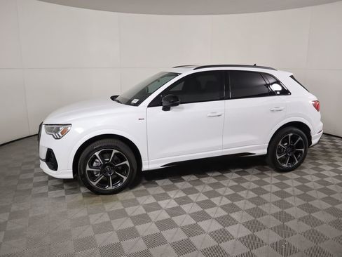 Used 2025 Audi Q3 2.0T Premium Plus w/ Premium Plus Package image 9