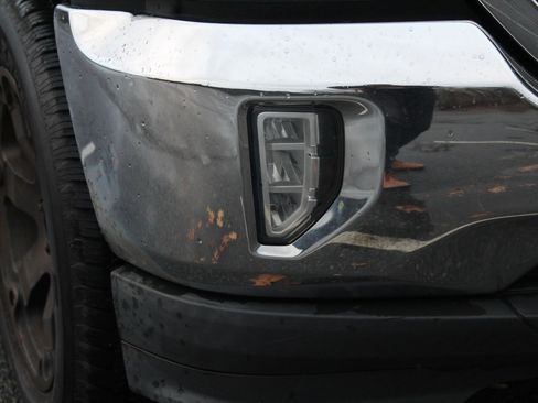 Used 2017 Chevrolet Silverado 1500 LT w/ All Star Edition image 38