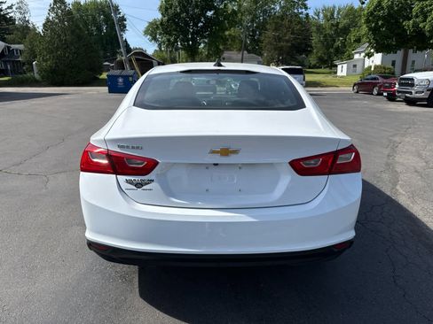 Used 2019 Chevrolet Malibu LS FWD image 4