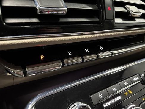 Used 2024 Lincoln Navigator L Reserve AWD/4WD image 23