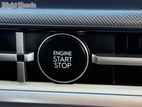 Used 2024 Hyundai Santa Fe SEL image 25