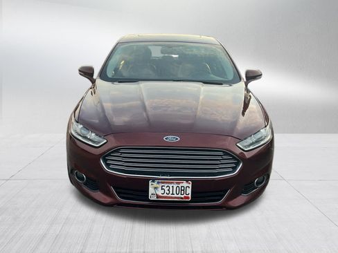 Used 2016 Ford Fusion Titanium FWD image 2