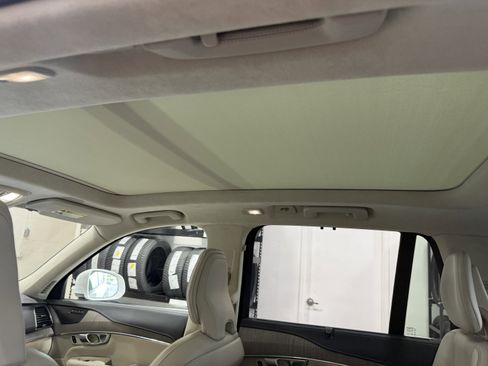 Used 2023 Volvo XC90 B6 Ultimate w/ Lounge Package AWD/4WD image 31