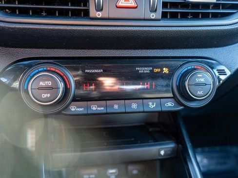 Used 2023 Kia Forte GT-Line w/ GT-Line Premium Package image 27