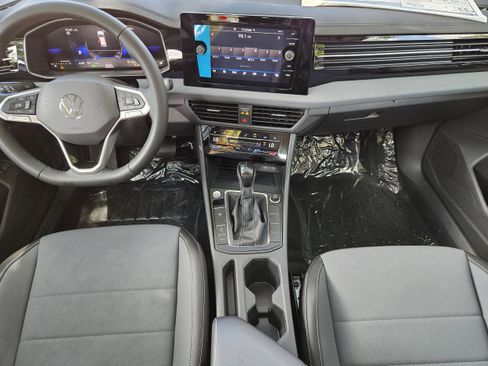 New 2025 Volkswagen Jetta SE image 15