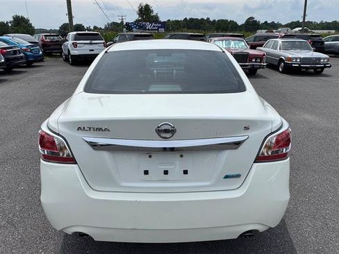 Used 2014 Nissan Altima 2.5 S FWD image 18