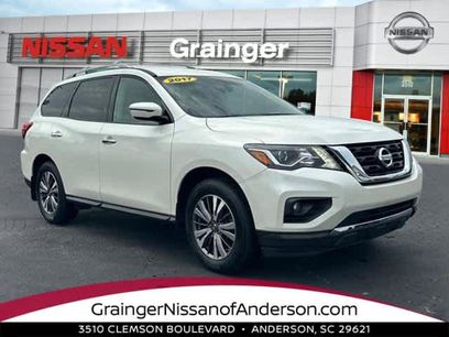 Used 2017 Nissan Pathfinder SV