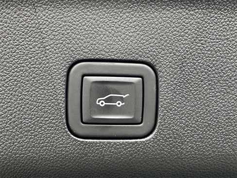 Certified 2024 Cadillac Escalade ESV Sport w/ LPO, ONYX Package image 19