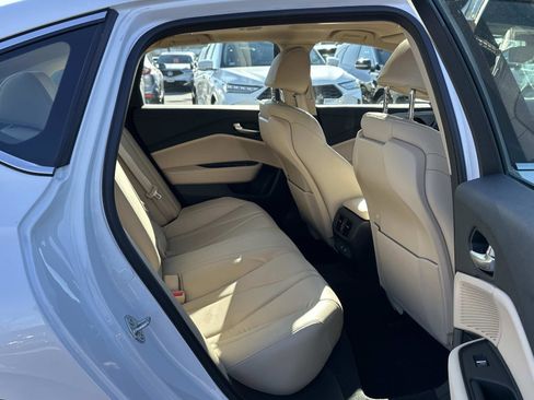 Certified 2025 Acura TLX w/ Technology Package image 15
