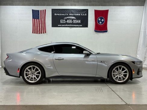 Used 2024 Ford Mustang GT Premium RWD image 5