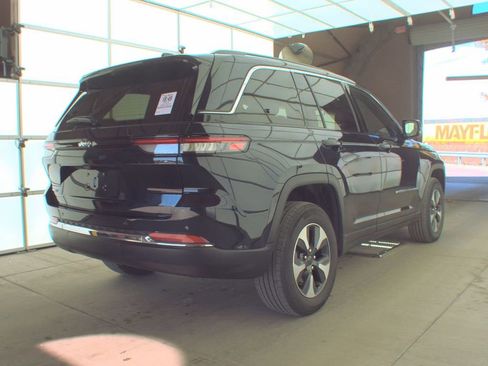 Used 2022 Jeep Grand Cherokee Limited 4xe image 6