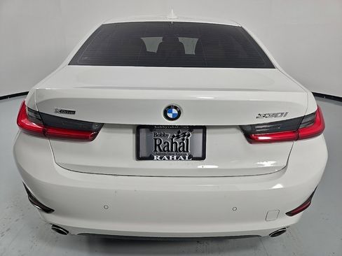 Used 2021 BMW 330i xDrive Sedan w/ Convenience Package image 5
