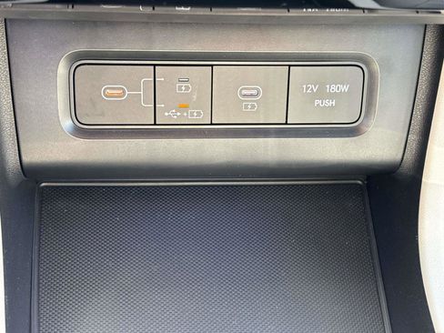 Certified 2025 Hyundai Tucson Limited AWD/4WD image 26