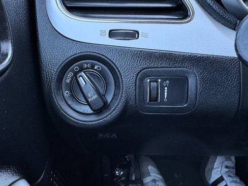 Used 2017 Dodge Journey Crossroad FWD image 28