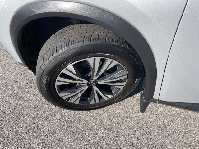 Used 2021 Nissan Rogue SV AWD/4WD image 13