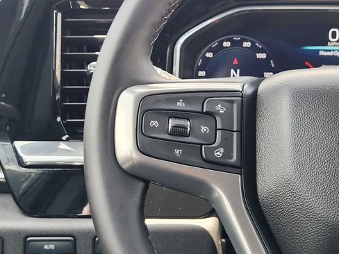 Used 2023 Chevrolet Silverado 1500 LT AWD/4WD image 28