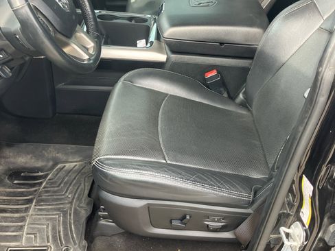 Used 2017 RAM 2500 Laramie w/ Sport Appearance Group image 9