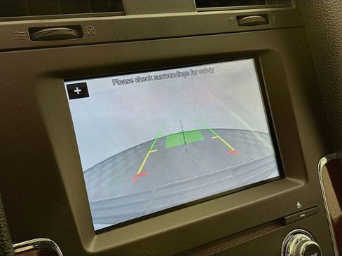 Used 2017 Lincoln Navigator Select image 23