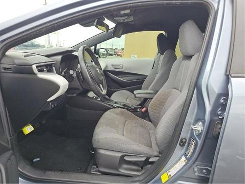 Used 2020 Toyota Corolla SE FWD image 4