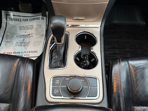 Used 2017 Jeep Grand Cherokee Limited 75th Anniversary image 36