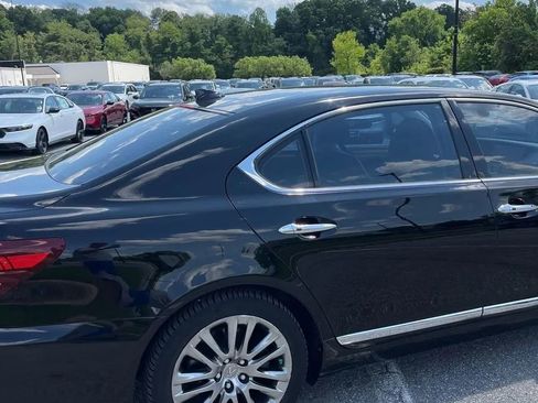 Used 2016 Lexus LS 460 L w/ Ultra Luxury Package AWD/4WD image 9