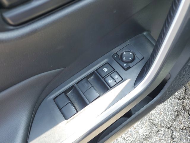 Used 2024 Toyota RAV4 LE AWD/4WD image 16