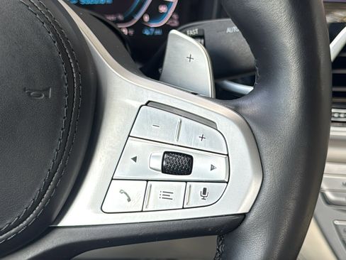 Used 2020 BMW 745e xDrive image 24