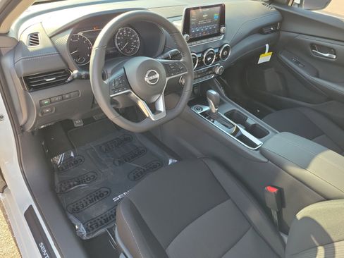 Certified 2025 Nissan Sentra SV w/ All-Weather Package FWD image 22