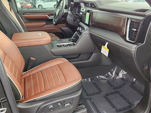 New 2026 GMC Sierra 2500 Denali Ultimate w/ Max Trailering Package image 15