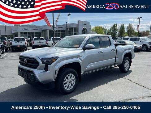 Used 2024 Toyota Tacoma SR5 AWD/4WD image 1